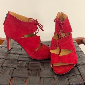 Red Franco Sarto heels size 8.5 (never worn)